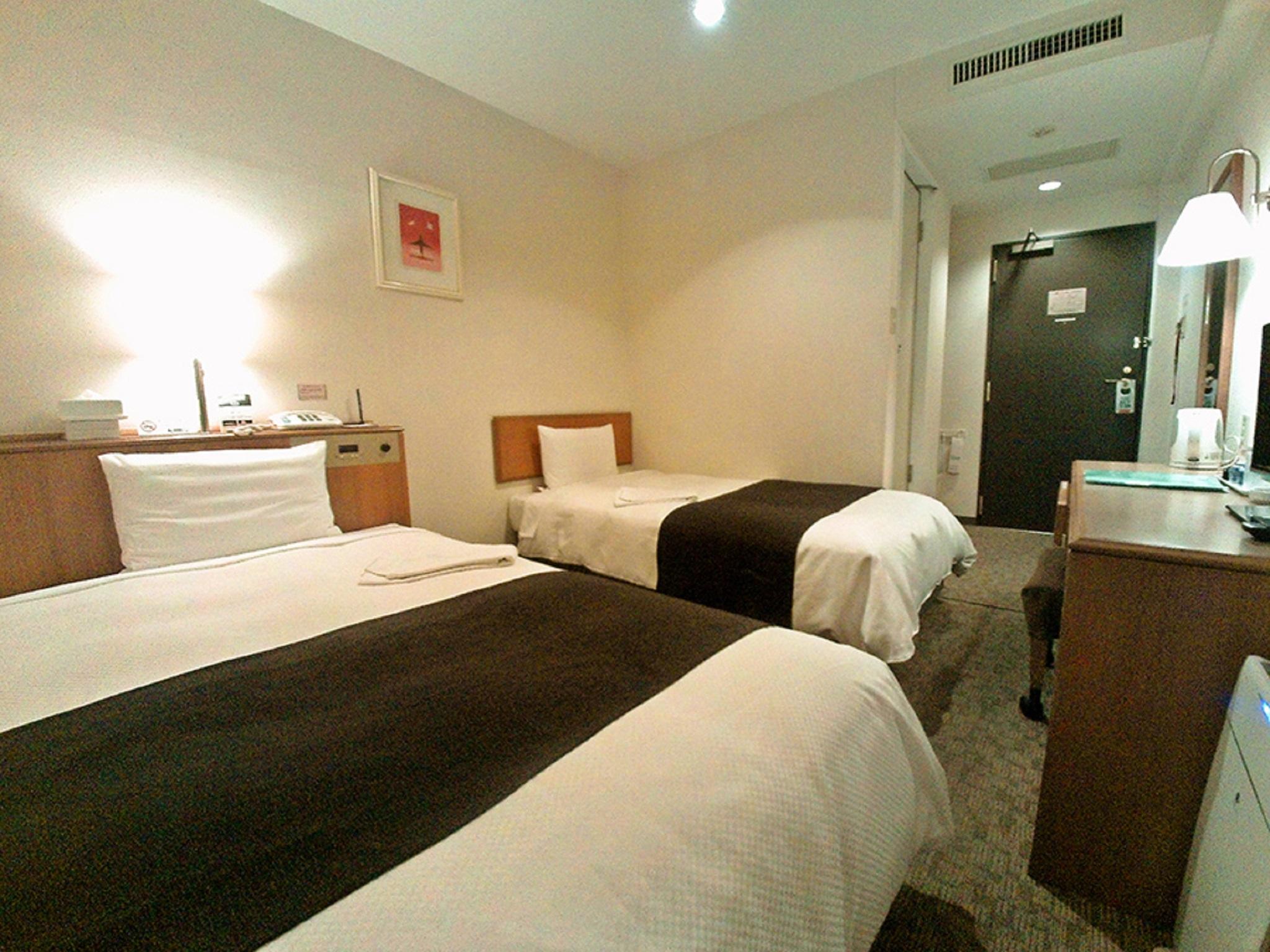 Smile Hotel Tokyo Ayase Ekimae Zewnętrze zdjęcie